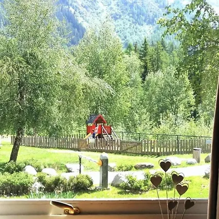 48m With Balcony And Mountain View! Chamonix