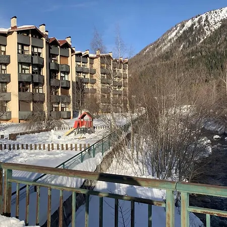 48m With Balcony And Mountain View! * Chamonix